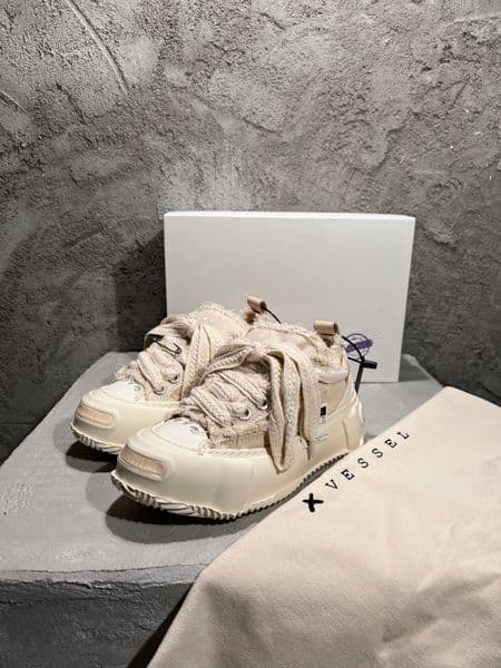 Newest model womens and mens beautiful new designer Sneaker Casual designer shoes - high quality womens and Mens EU SIZE 35-45 Shoes sneakers
