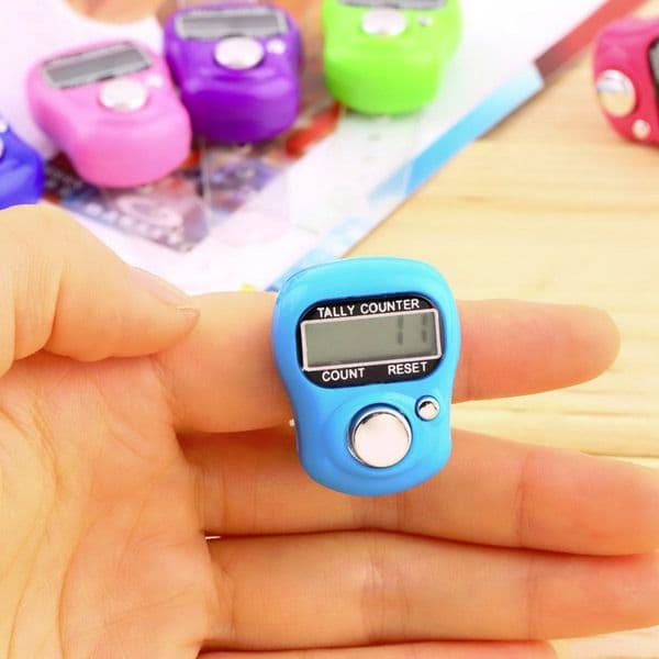 100pcs Mini Hand Hold Band Tally Counter LCD Digital Screen Finger Ring Counter Electronic Hand Ring Counter