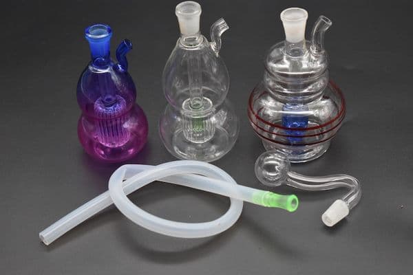 Mini Bong Thick Bubbler Oil Heady Glass Bongs Water Pipe Small Bong Recycler Pyrex Water Bongs