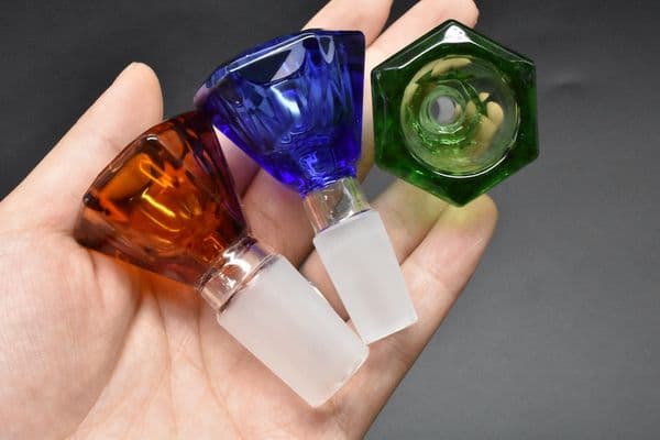 new arriver Bowl for Glass Bongs Funnel Bowls Pipes Thick slides bong smoking color piece heady oil pieces 14mm 18mm slide