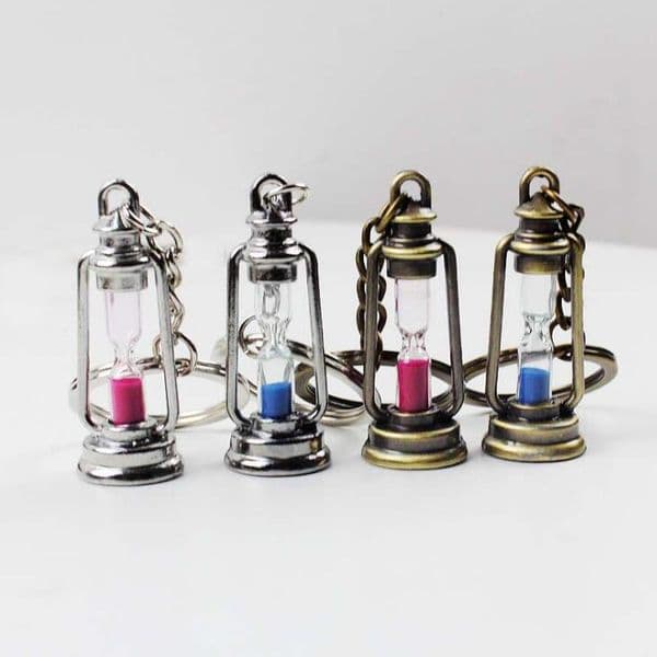 Metal Lamp Shaped Timer Hourglass Keychain Sandglasses Novelty Item Guft Gifts for Woman and Men LX2315