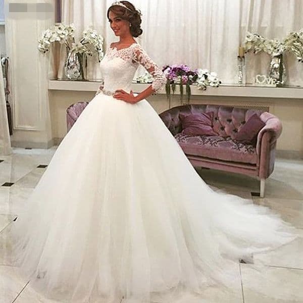 White Lace Appliques Ball Gown Wedding Dresses 3/4sleeves 2020 crew beaded Crystal Sash Button Back tulle Wedding Gowns robe de mariee