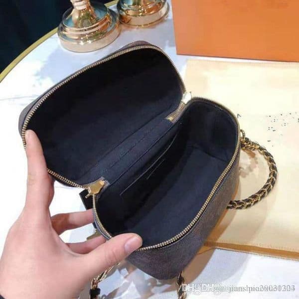 The New 2020 Aging Genuine Leather Cosmetic Bucket Women Bags Woman Fashion One Shoulder Aslant Handbag Chain Female Luxury Women Handbags