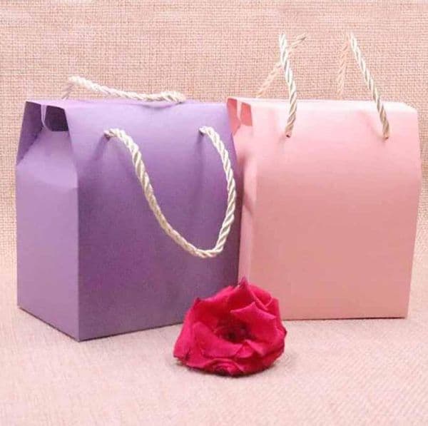 50pcs 2018 hot sale New DIY Candy Box Gift BOX 6Colours Wedding Favourate For Card Cookies 8.9x10.5x6.7cm Wedding Cake