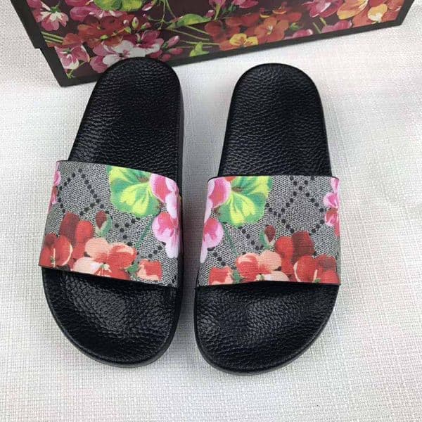 2023 Foam Runner MXT Moon Gray Ararat Men Women Slippers Bone Resin Desert Sand Earth Brown Flat Beach Sandals new