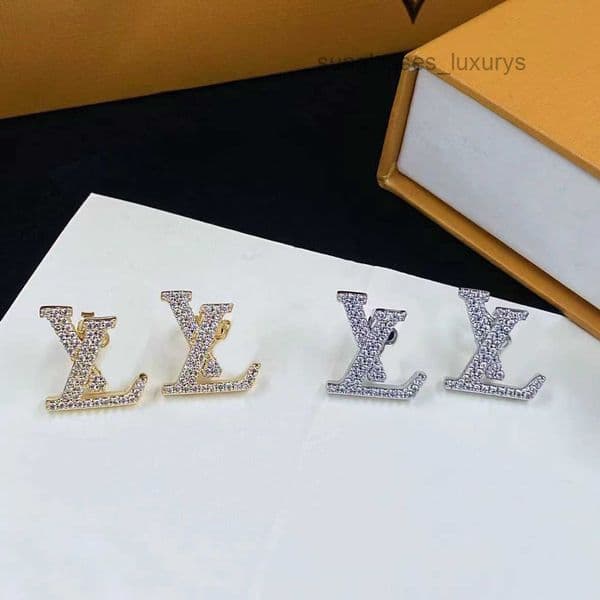 Fashion diamond Letter Stud earrings Gold Silver luxury designer earrings for womens wedding parties birthday gift jewelry