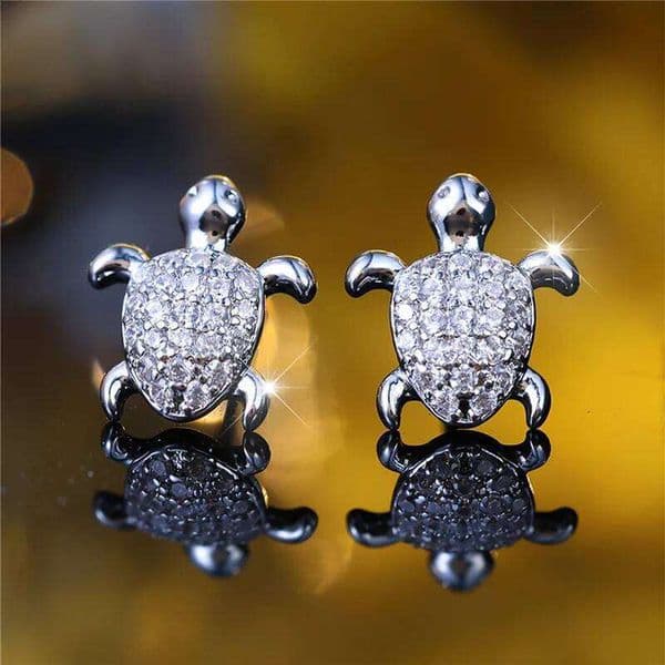 Cute Female Crystal White Zircon Stone Turtle Stud Earrings Vintage Silver Color Wedding Jewelry For Women