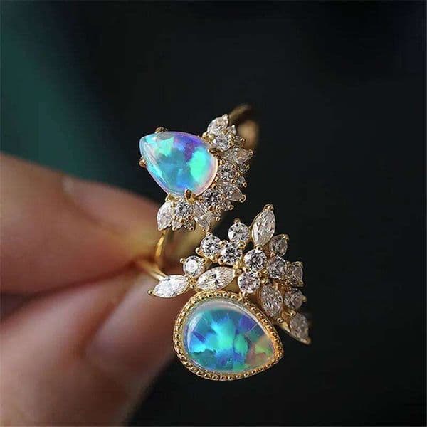 Luxury Female Blue Fire Opal Stone Engagement Ring Trendy Gold Color Water Drop Wedding Jewelry Gift For Women