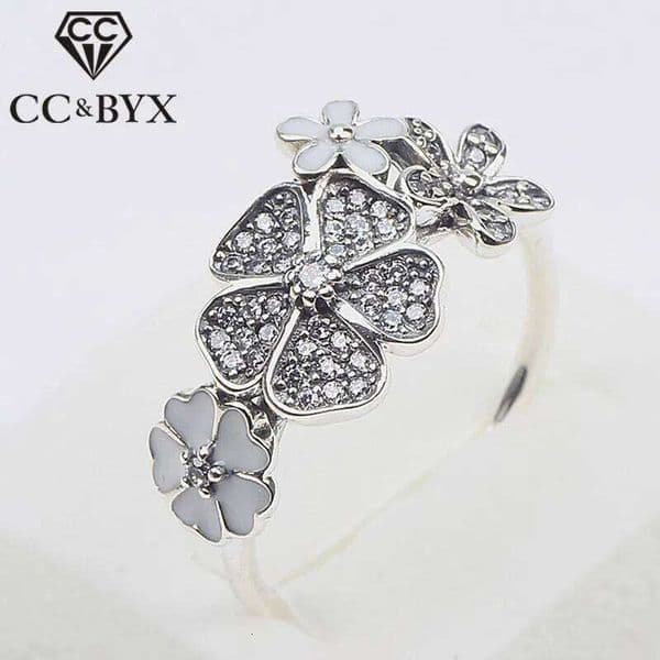 CC Rings For Women Silver Plated Cherry Blossoms Small Daisy Ladies Bijoux Wedding Jewelry Party Daily Wear Ringen CC720