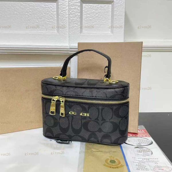 Designer Bag Makeup Bag Toiletry Vanity Bag Mini Cosmetic Bag Shoulder bag chain Tote Bag Handbags Designer Luxury Purse women Wallet Crossbody Bag Purses Wallet