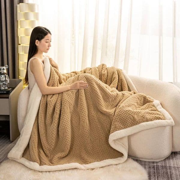 Bestseller Blankets New Thickened Double-layer AB Version Jacquard Carved Velvet Lambskin for Winter Sofa Bed Christmas Kpop Knee Blanket ddmytues