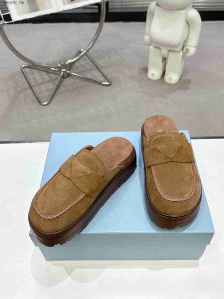designer suede platform mules fashion crochet flatform scuffs classics padded nappa pradasneaker pradaly slipper lersure shearling outdoor baotou mule size H3FN