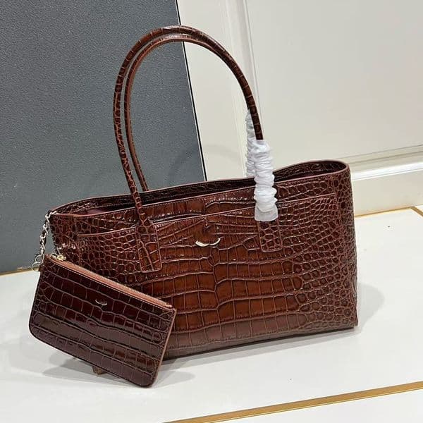 26ss Spring/Summer Crocodile Pattern designer Bag women handbag Genuine Leather Commute and Leisure Leather Construction Extra Large Capacity 7A