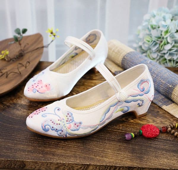 Ddmytiger Zhi Die New Beijing Cloth Pastoral Fresh Hanfu Square Heel Buckle Literary Embroidered Shoes Outdoor Shoes