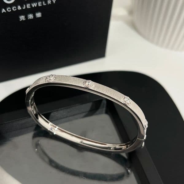 S925 silver bracelet designer simple high-end zirconium zirconium satin silver bracelet 15g