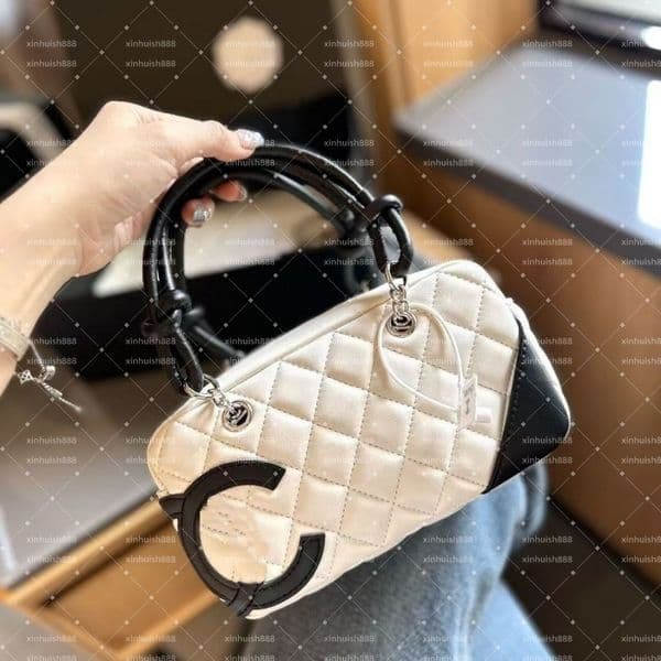 Designer Bag - Fashionable Genuine Leather Diamond-patterned Pillow Bag - Single-shoulder Handbag - Gift Box Packaging - Classic Black And White Panda Color Scheme