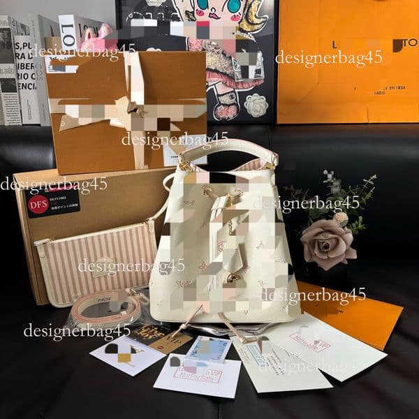 Full VIP Packaging Exclusive Inner Label Not For Sale designer bag White Luxury handbag Strawberry Color Bucket Bag