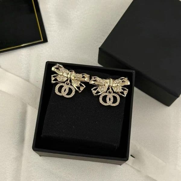 Bow Earrings Designer Earrings Stud Elegant Women Jewelry Earings Gift Couple Diamond Hoop Earing Charm