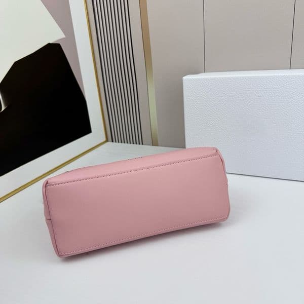 2026 fashion new women s design bow handbag fashion designer simple trend commuting shoulder bag style chain crossbody bag