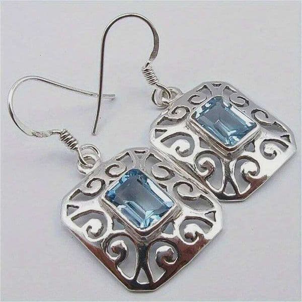 Exquisite Vintage Hollowed Square Blue Synthetic Zirconia Dangle Women Elegant Silvery Plated Wedding Pendant Earrings