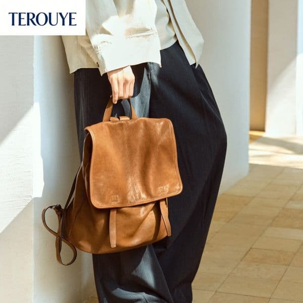 TEROUYE autumn new vertical backpack niche style commuting light luxury neutral atmosphere leisure backpack Top fashion backpack women s backpack