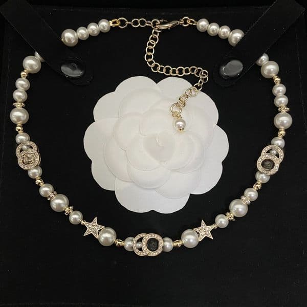 Designer Necklaces Brand Letter Pendants bracelet Crystal Pearl Necklace Chain Accessories Wedding Jewelry