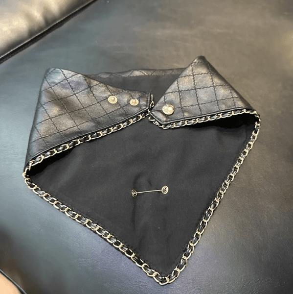 New Winter Designer Scarf Luxury Women Letter Sheepskin Triangular Scarfs Fashion Scarves Women Men 100% Leather Scarf gifts
