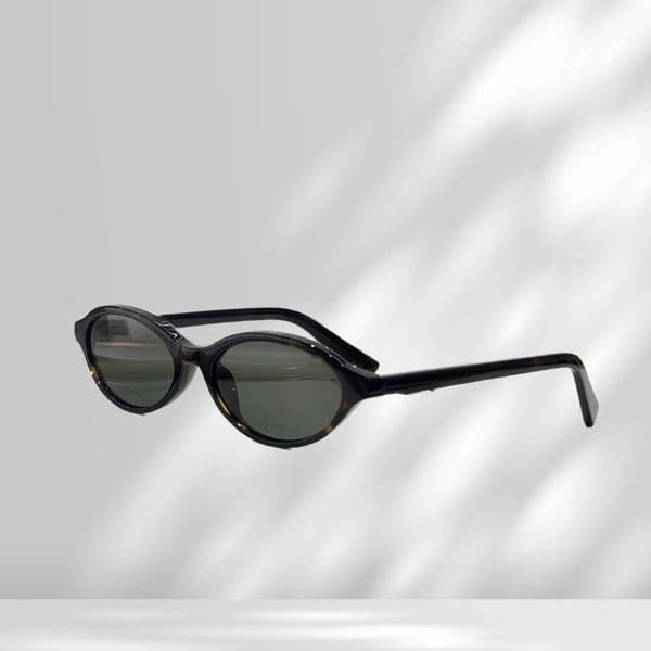 Black Diamond glass designer sunglasses for woman temple Spring hinge