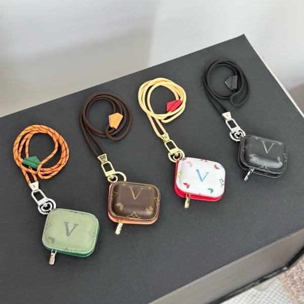 Keychain Designer Lanyard Bag Key Holder Keychain bag charm Fashion Leather Hanging Rope Men Keychain Women Headphone Keychain Gift