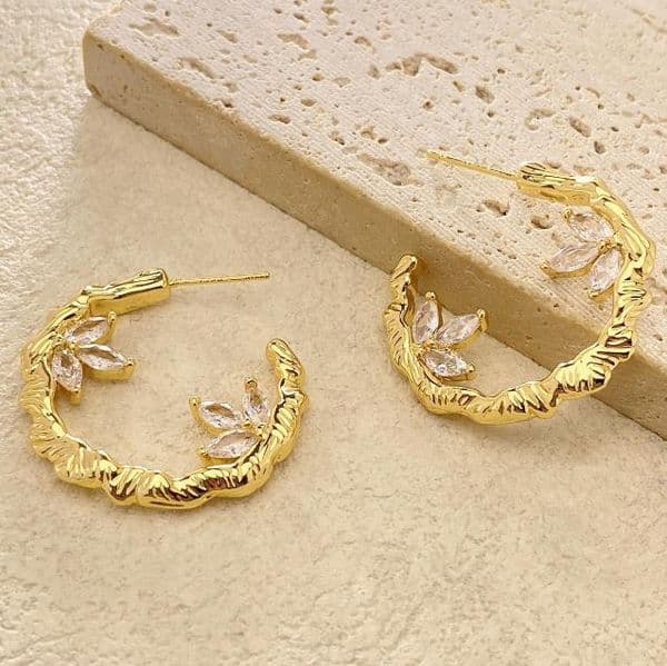 12style Textured type Hoop Earrings Jewelry for Women Designer Earrings Trendy Metal 18 K Women Partys Wedding Jewelry Gifts