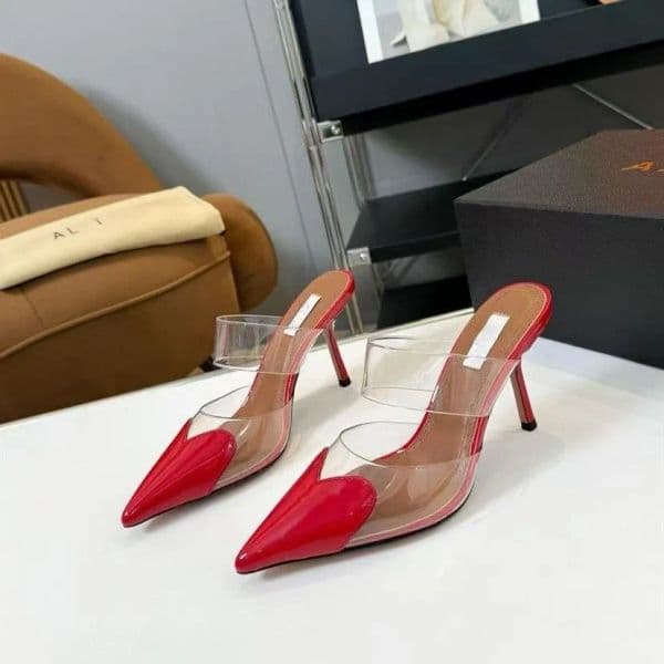 Designer heel 2026 Fashion heart shaped women's high-heeled pointed patent leather designer sandals, fashionable high-heeled party women's sexy high-heeled shoes 35-42