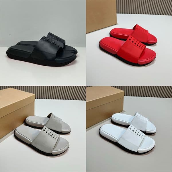 Designer Rivet Sandal For Men Classic Bottom Colorful Shoes Summer Beach Slides Rubber Slippers Thick Sole Sliders Soft Comfort 1023