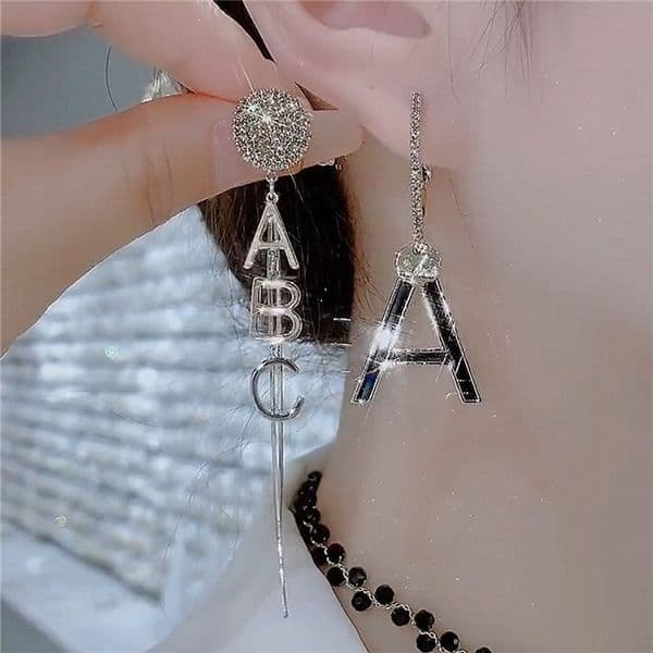 Trendy AB Style Asymmetric Letter Tassel 2022 New Versatile Fashion Niche Design Earrings
