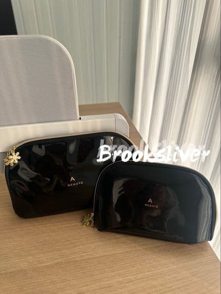 Storage Bags makeup case glossy pouch C vintage classic snowflake zipper comsetics organization Set of 2 bag