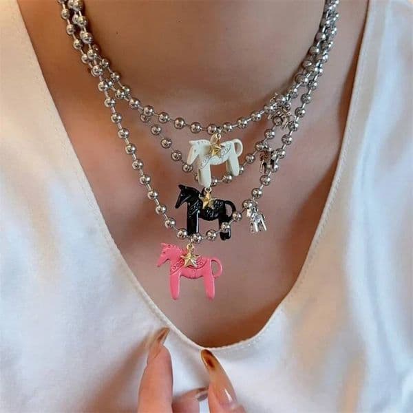Minar Stylish White Black Rose Red Color Enamel Colt Horse Pendant Necklaces For Women Silver Plated Metal Beads Chain Chokers