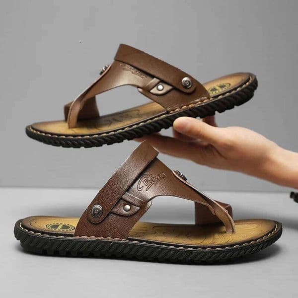 Brand Men's Sandals Summer Soft Soled Anti Slip Beach Shoes Male Outdoor Comfortable Men Slippers Luxury High Quality Sandalias