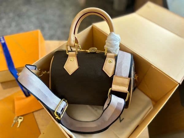 Luxury Designer bag Nano 20 Shoulder Bag Handbag Classic Women's handbags Tote Crossbody Bags With Locks and Scarves With Box 20cm