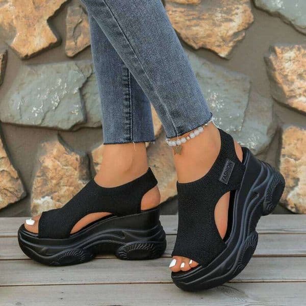 New Summer Fashionable Comfortable Lightweight Women's Non-Slip Thick-soled Open Toe Casual Sports Shoes Roman Platform Sandals