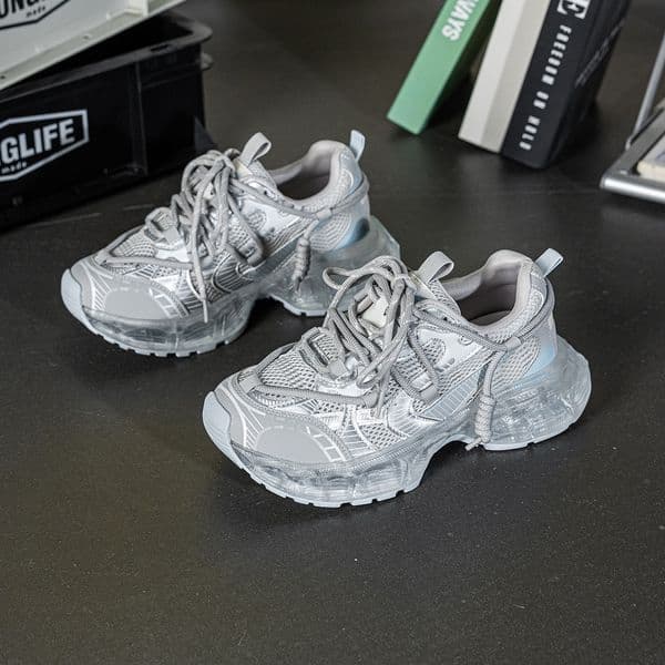 new transparent jelly sole thick soled men s and women s shoes summer new color blocked fashionable casual shoes suitable for petite people
