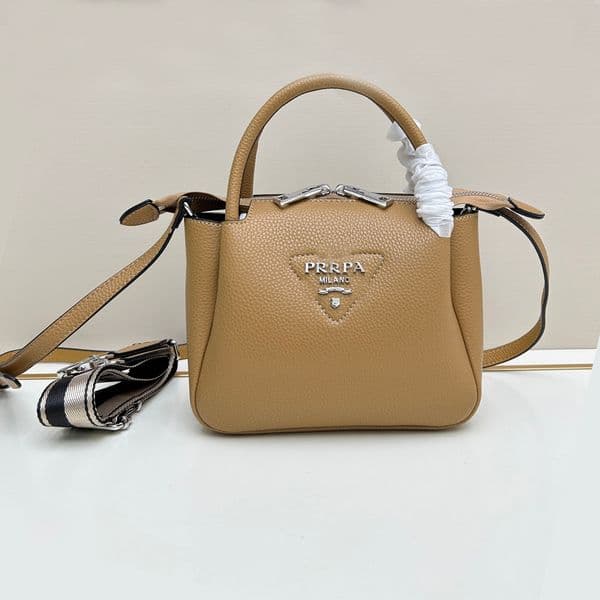 Designer Handbag Fashionable Handbag High-Quality Women's Crossbody Bag Metallic Texture leather Fashionable Women's Clothing