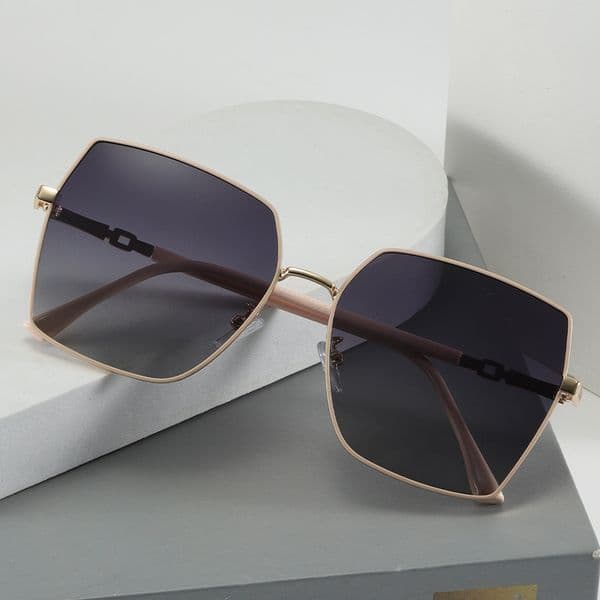 2026 New Polarized Fashionable Women's Style Sunglasses for Outdoor Driving UV Protection Sunshade Glasses