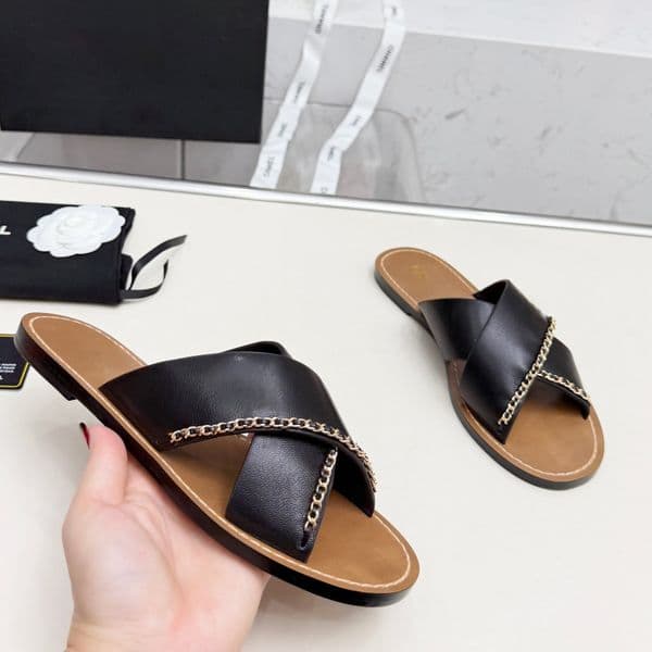 Designer sandals Sandales Slippers Womens slippers fashionable floral slippers leather rubber flat shoes slides summer beach shoes bathroom slippers