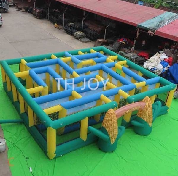 Outdoor Activities Outdoor giant inflatable maze, laser tag games inflatable corn maze, Halloween corn huanted house for sale