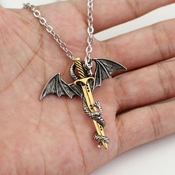 Necklace European and American Fashion Retro Pterosaur Necklace Wrapped Metal Personality Necklace Punk Rock Style Dragon Sword Sweater Chain Necklace