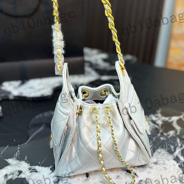 Hobo Tote Underarm Mini Bucket Bag Designer Womens Shoulder Bags Lambskin Caviar Grid Pattern Gold Metal Matelasse Chain Luxury Handbag Crossbody Bags Wallet 20cm