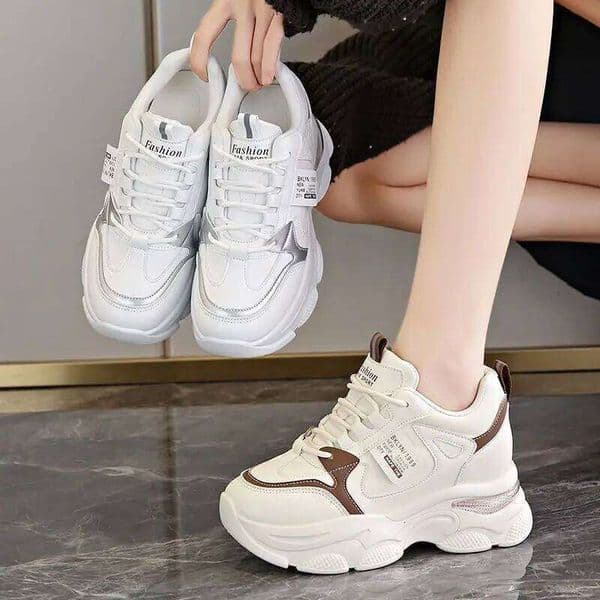 Women Thick Bottom Ultra-light Sneakers New Spring Autumn White Sports Casual Woman Comfort Breathable Running Shoes