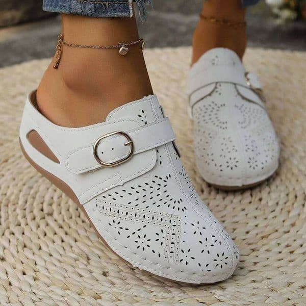 Lightweight Lace-up Fashion Half-support Outdoor Wading Beach Middle-aged Mother Shoes Summer 2024 New Arrival Size 36-43