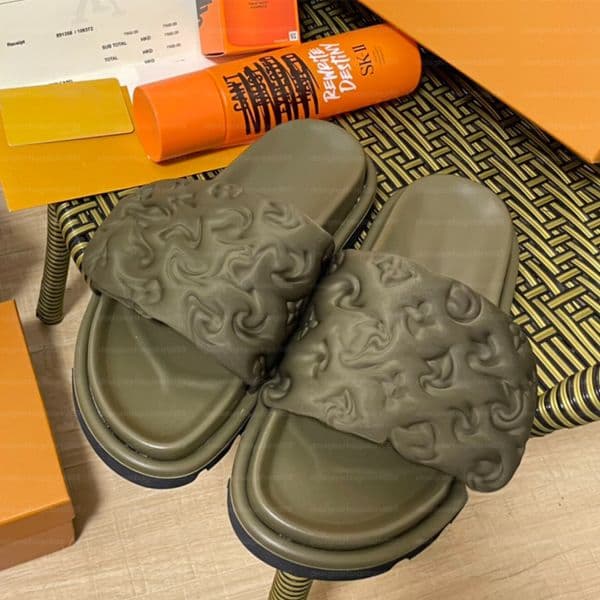 Designer slippers Fashion slipper sliders Paris slides sandals slippers for men women Hot Designer unisex Pool beach flip flops With box Size 35-46 101