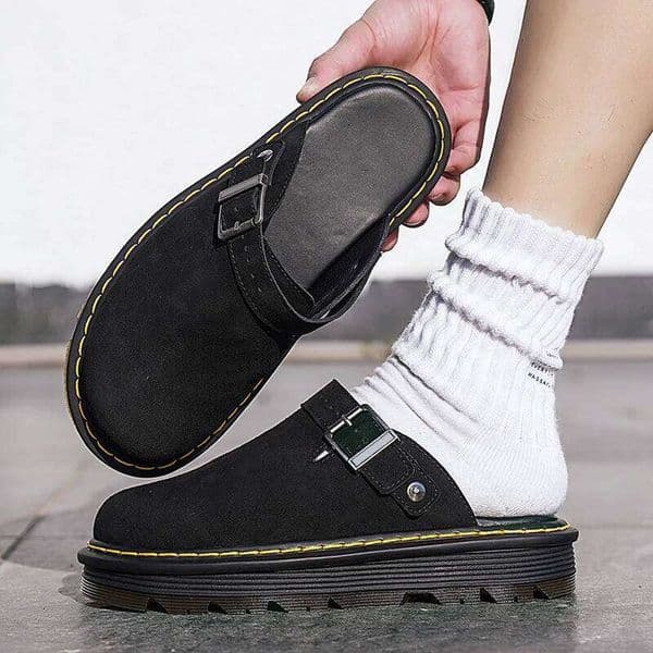 Retro Beach Shoes Men Luxury for Women Designer 2025 New Autumn Fashionable and Versatile Thick Soled Slippers