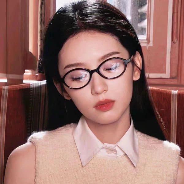 Black Oval Nerd Glasses Frame Women, Plain Face, Small Frame, Blue Light Blocking, Suitable for Prescription Lenses